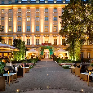 The Grand - The Leading Of The World Hotel