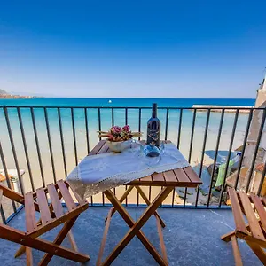 marechiaro-house.sicilyhotelsitaly.net/