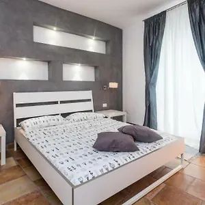design-apartment-center-palermo-fast-wifi.sicilyhotelsitaly.net/