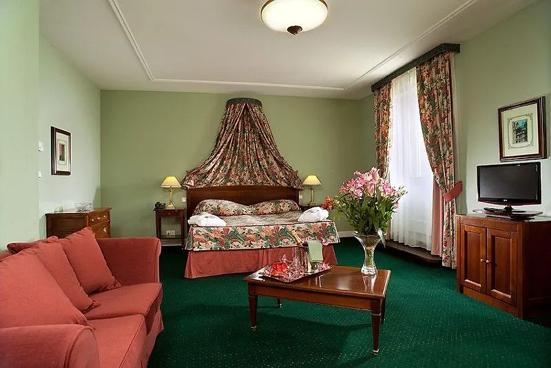 Hotel Liberty Prague 4*,