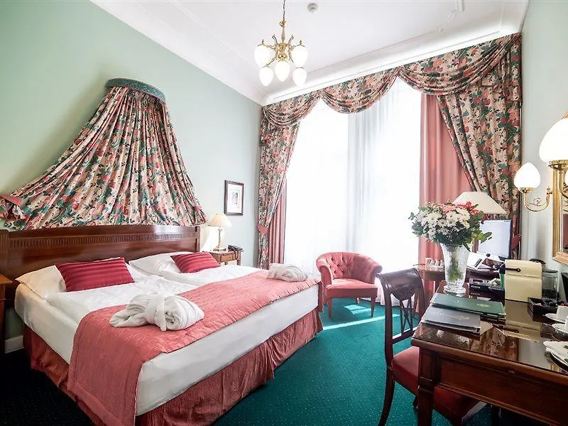 Hotel Liberty Prag 4*,